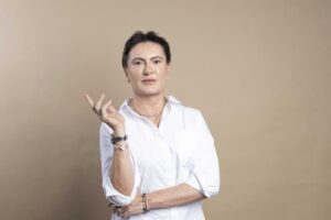 Fábrica de Eventos: a história de sucesso, criação e o pioneirismo de Bete Dezembro em Manaus